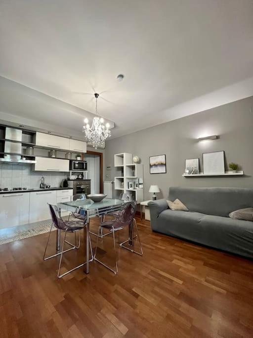 Casa Di Lillo Apartment Merate Exterior photo